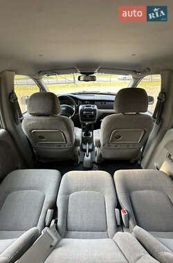 Минивэн Hyundai Trajet 2006 в 