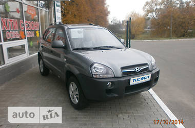 Внедорожник / Кроссовер Hyundai Tucson 2013 в 