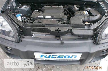 Внедорожник / Кроссовер Hyundai Tucson 2013 в 