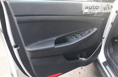 Внедорожник / Кроссовер Hyundai Tucson 2015 в Львове