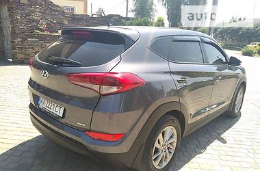 Позашляховик / Кросовер Hyundai Tucson 2016 в Харкові