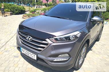 Позашляховик / Кросовер Hyundai Tucson 2016 в Харкові