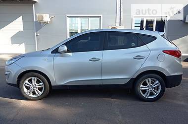 Позашляховик / Кросовер Hyundai Tucson 2011 в 
