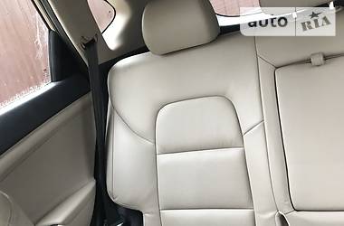 Позашляховик / Кросовер Hyundai Tucson 2015 в 