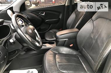 Позашляховик / Кросовер Hyundai Tucson 2011 в 