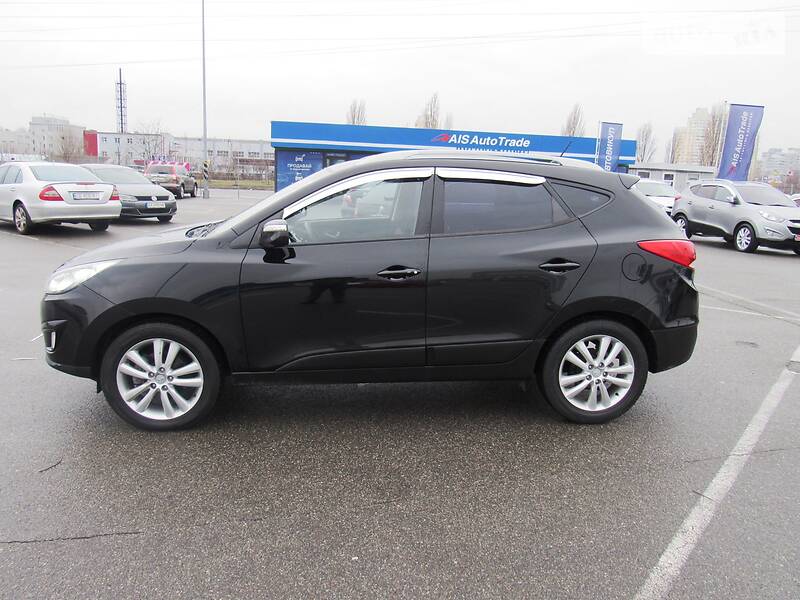 Позашляховик / Кросовер Hyundai Tucson 2011 в Києві