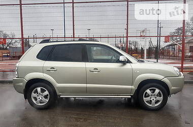 Позашляховик / Кросовер Hyundai Tucson 2007 в 