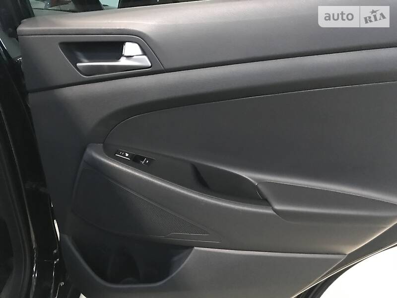 Позашляховик / Кросовер Hyundai Tucson 2015 в Одесі