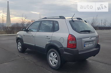 Позашляховик / Кросовер Hyundai Tucson 2007 в 