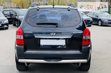 Позашляховик / Кросовер Hyundai Tucson 2011 в 