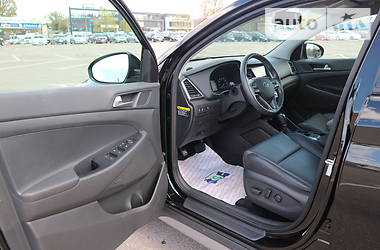 Внедорожник / Кроссовер Hyundai Tucson 2018 в 