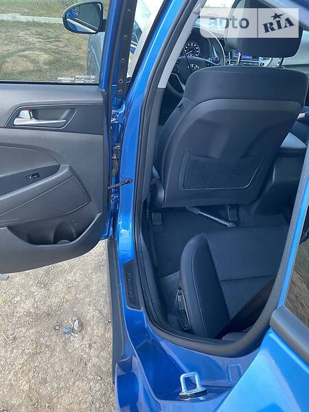 Позашляховик / Кросовер Hyundai Tucson 2015 в Одесі фото 17 Позашляховик / Кросовер Hyundai Tucson 2015 в Одесі