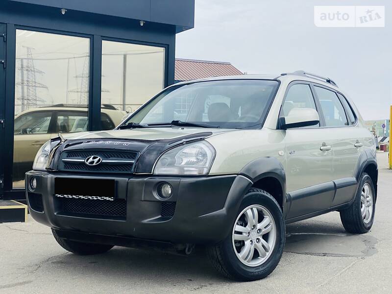 Позашляховик / Кросовер Hyundai Tucson 2008 в 