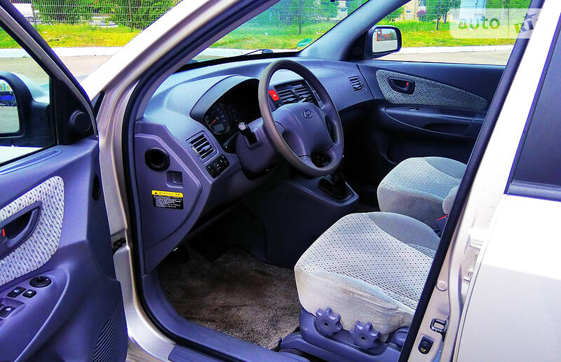 Позашляховик / Кросовер Hyundai Tucson 2004 в Харкові