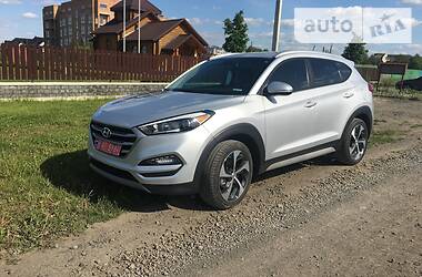 Позашляховик / Кросовер Hyundai Tucson 2017 в 