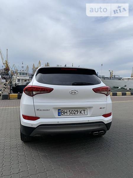Позашляховик / Кросовер Hyundai Tucson 2016 в Одесі