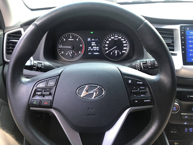 Позашляховик / Кросовер Hyundai Tucson 2016 в Одесі