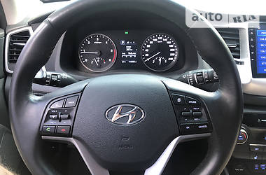 Внедорожник / Кроссовер Hyundai Tucson 2016 в Одессе