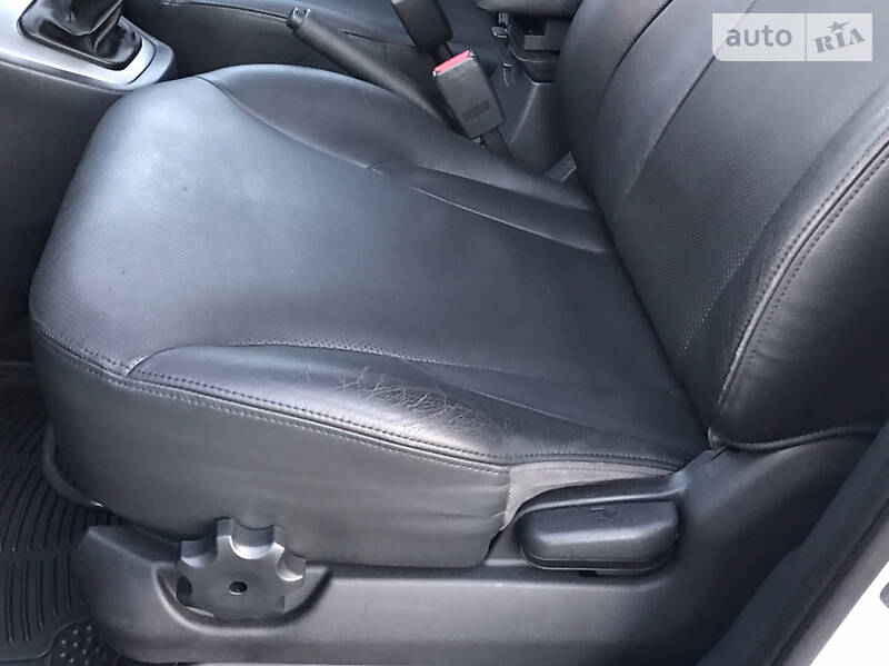 Позашляховик / Кросовер Hyundai Tucson 2009 в Києві