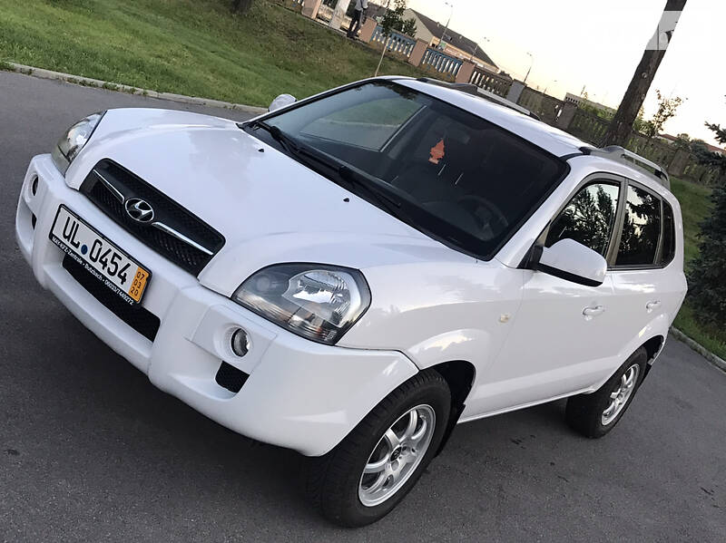 Позашляховик / Кросовер Hyundai Tucson 2009 в Києві