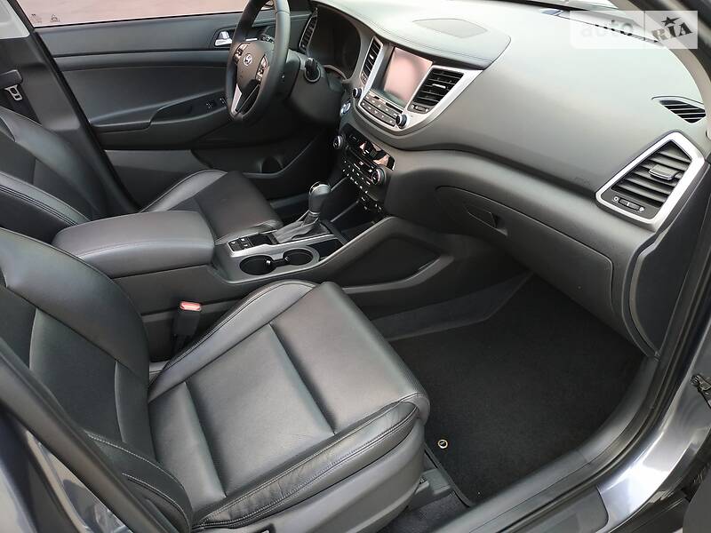 Внедорожник / Кроссовер Hyundai Tucson 2016 в Киеве