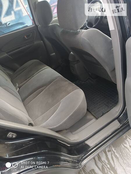 Позашляховик / Кросовер Hyundai Tucson 2005 в Тернополі фото 13 Позашляховик / Кросовер Hyundai Tucson 2005 в Тернополі