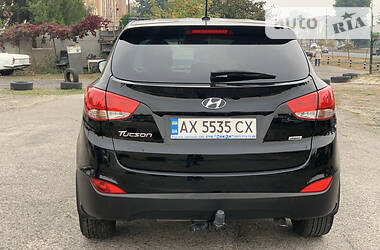 Позашляховик / Кросовер Hyundai Tucson 2014 в Харкові