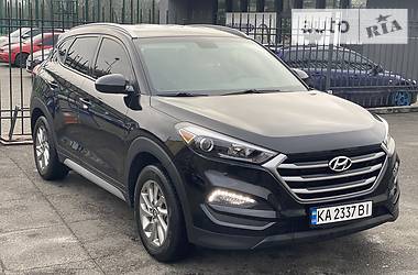 Внедорожник / Кроссовер Hyundai Tucson 2017 в Киеве