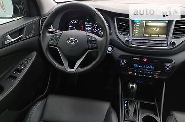Внедорожник / Кроссовер Hyundai Tucson 2016 в Киеве