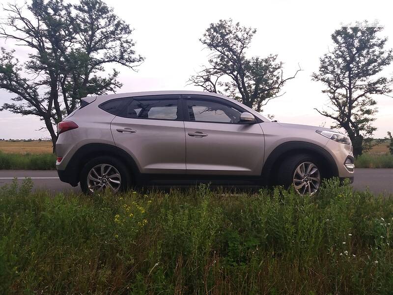 Внедорожник / Кроссовер Hyundai Tucson 2017 в Николаеве