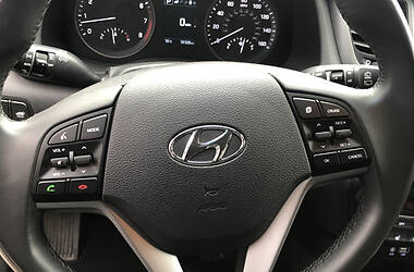 Позашляховик / Кросовер Hyundai Tucson 2015 в Харкові