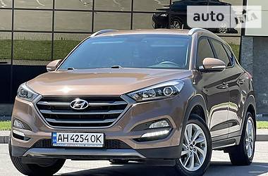 Внедорожник / Кроссовер Hyundai Tucson 2015 в Запорожье