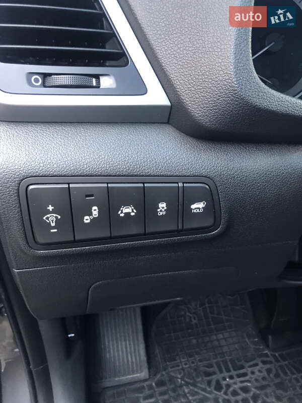 Внедорожник / Кроссовер Hyundai Tucson 2016 в Камне-Каширском