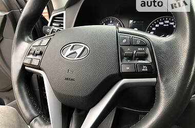 Позашляховик / Кросовер Hyundai Tucson 2017 в Коломиї