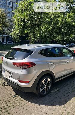 Внедорожник / Кроссовер Hyundai Tucson 2016 в Киеве