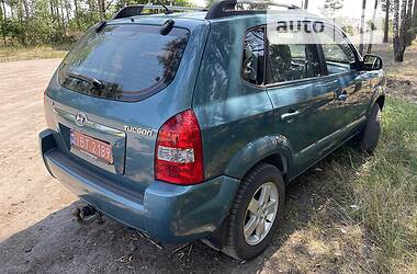 Внедорожник / Кроссовер Hyundai Tucson 2005 в Сарнах