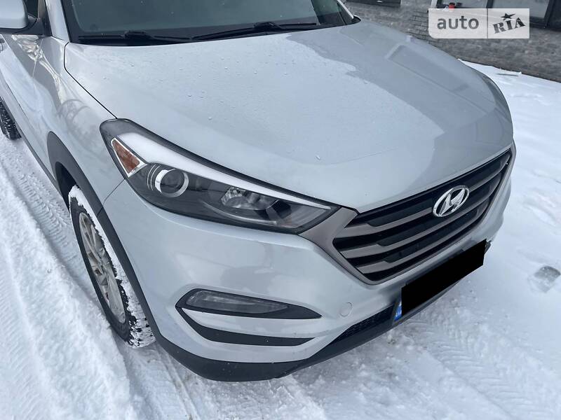 Позашляховик / Кросовер Hyundai Tucson 2016 в Полтаві