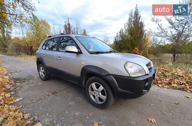 Внедорожник / Кроссовер Hyundai Tucson 2005 в 
