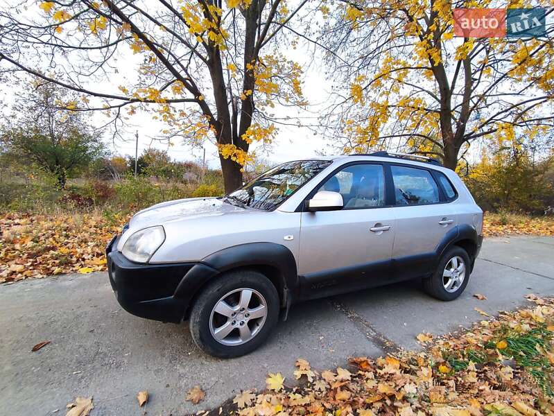 Позашляховик / Кросовер Hyundai Tucson 2005 в Кривому Розі фото 9 Позашляховик / Кросовер Hyundai Tucson 2005 в Кривому Розі
