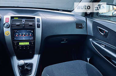 Внедорожник / Кроссовер Hyundai Tucson 2008 в 