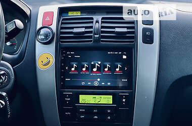 Внедорожник / Кроссовер Hyundai Tucson 2008 в 