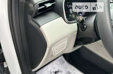 Внедорожник / Кроссовер Hyundai Tucson 2021 в 