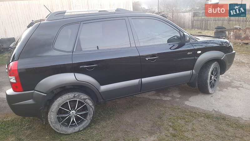 Позашляховик / Кросовер Hyundai Tucson 2006 в Верховині