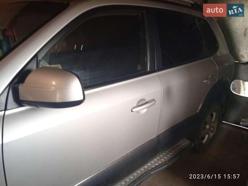 Внедорожник / Кроссовер Hyundai Tucson 2005 в Надворной