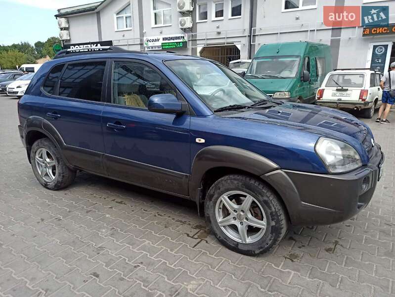 Позашляховик / Кросовер Hyundai Tucson 2005 в Старому Самборі