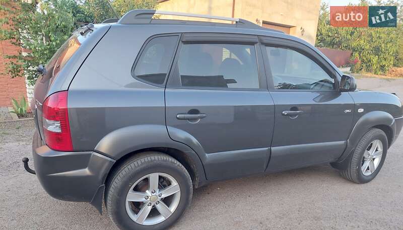 Позашляховик / Кросовер Hyundai Tucson 2008 в Одесі