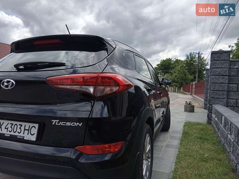 Позашляховик / Кросовер Hyundai Tucson 2016 в Києві
