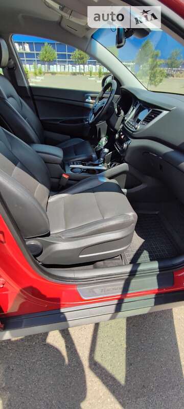 Позашляховик / Кросовер Hyundai Tucson 2017 в Одесі фото 24 Позашляховик / Кросовер Hyundai Tucson 2017 в Одесі