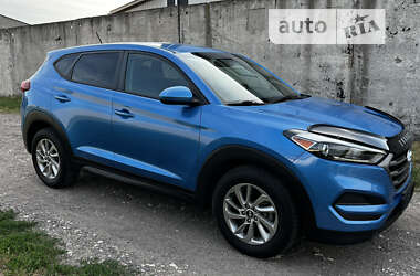 Позашляховик / Кросовер Hyundai Tucson 2016 в 