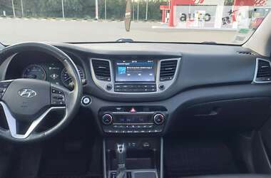 Внедорожник / Кроссовер Hyundai Tucson 2017 в 